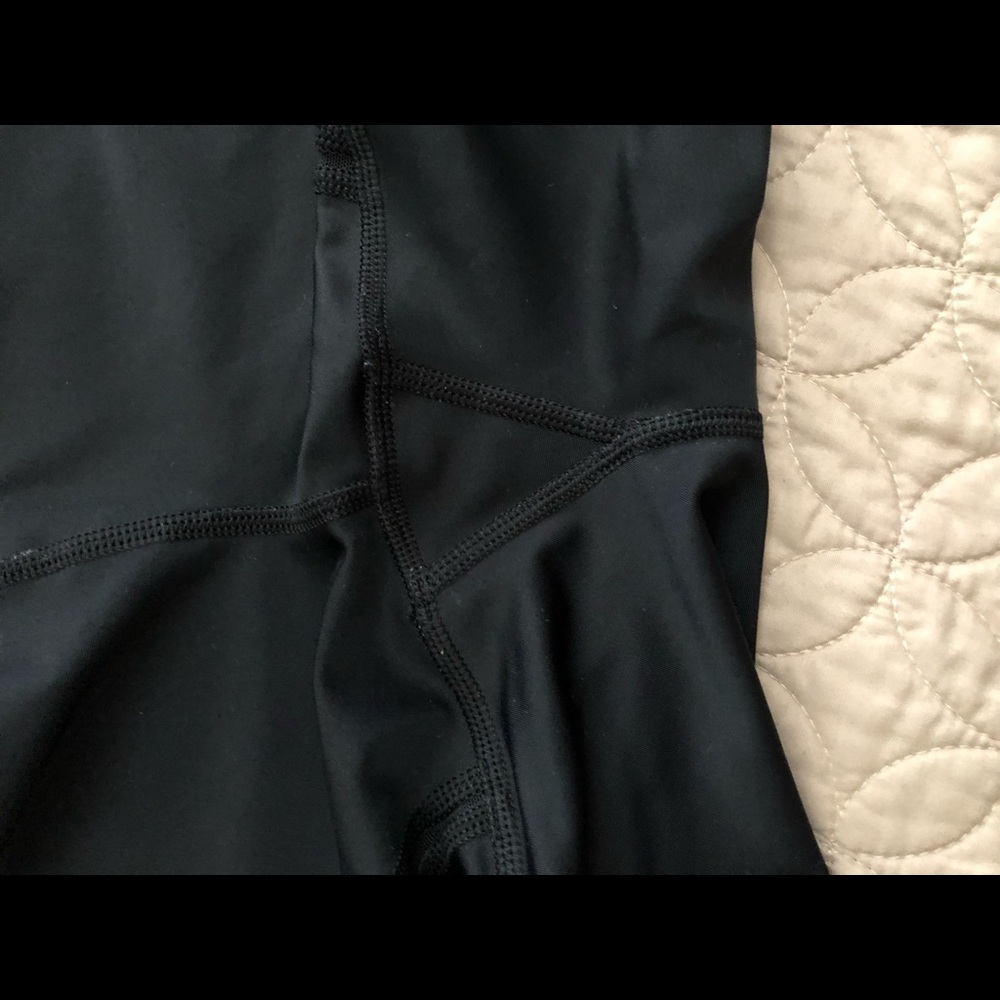 Lululemon Shine dot Tech Mesh - Picture 3 of 7